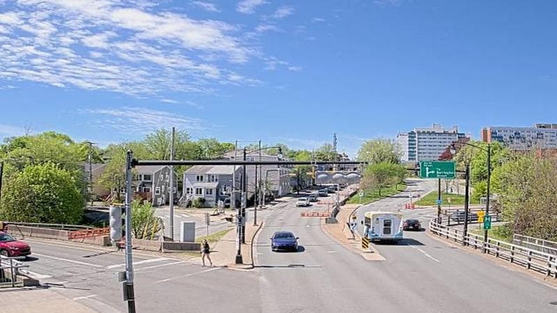 Mac Donald Bridge - Dartmouth bound